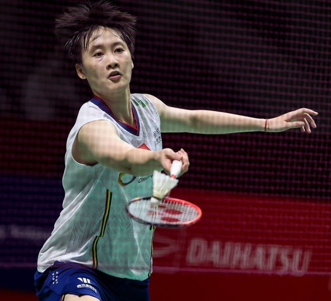 他冷静调整 他冷静调整