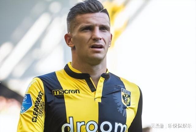 门一脚的精 门一脚的精